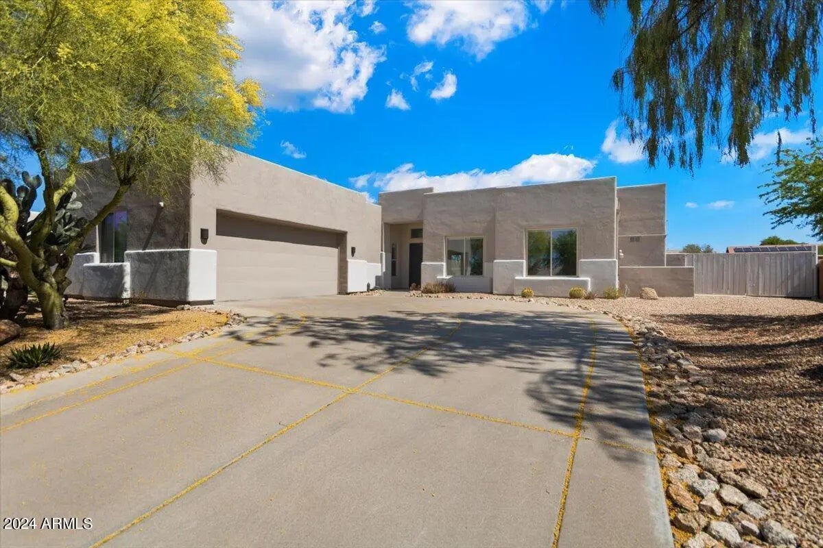 Photo of Listing #6915486