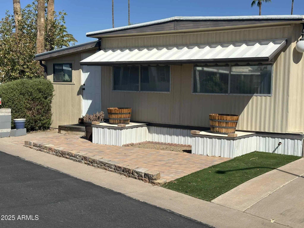 150 S Windsor -- (unit B21), Mesa
