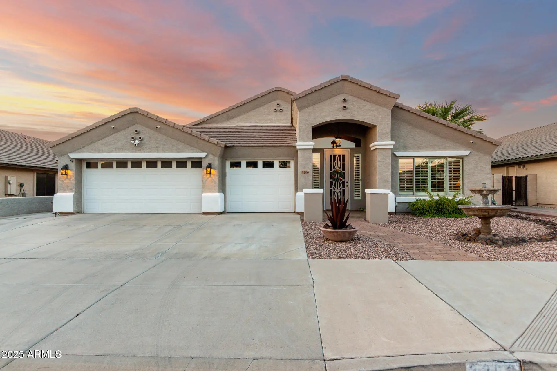 Photo of Listing #6916860