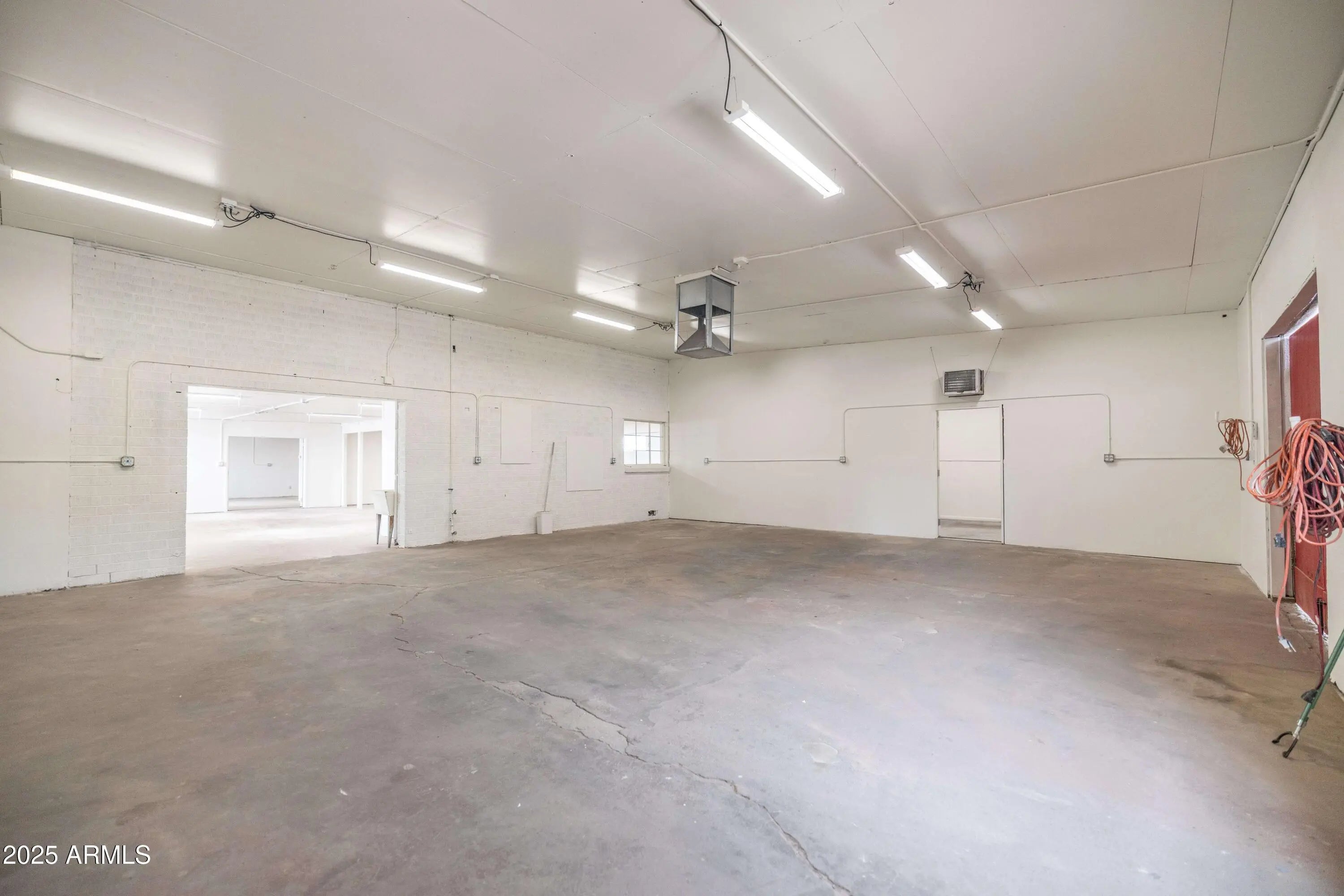 Photo of Listing #6913687