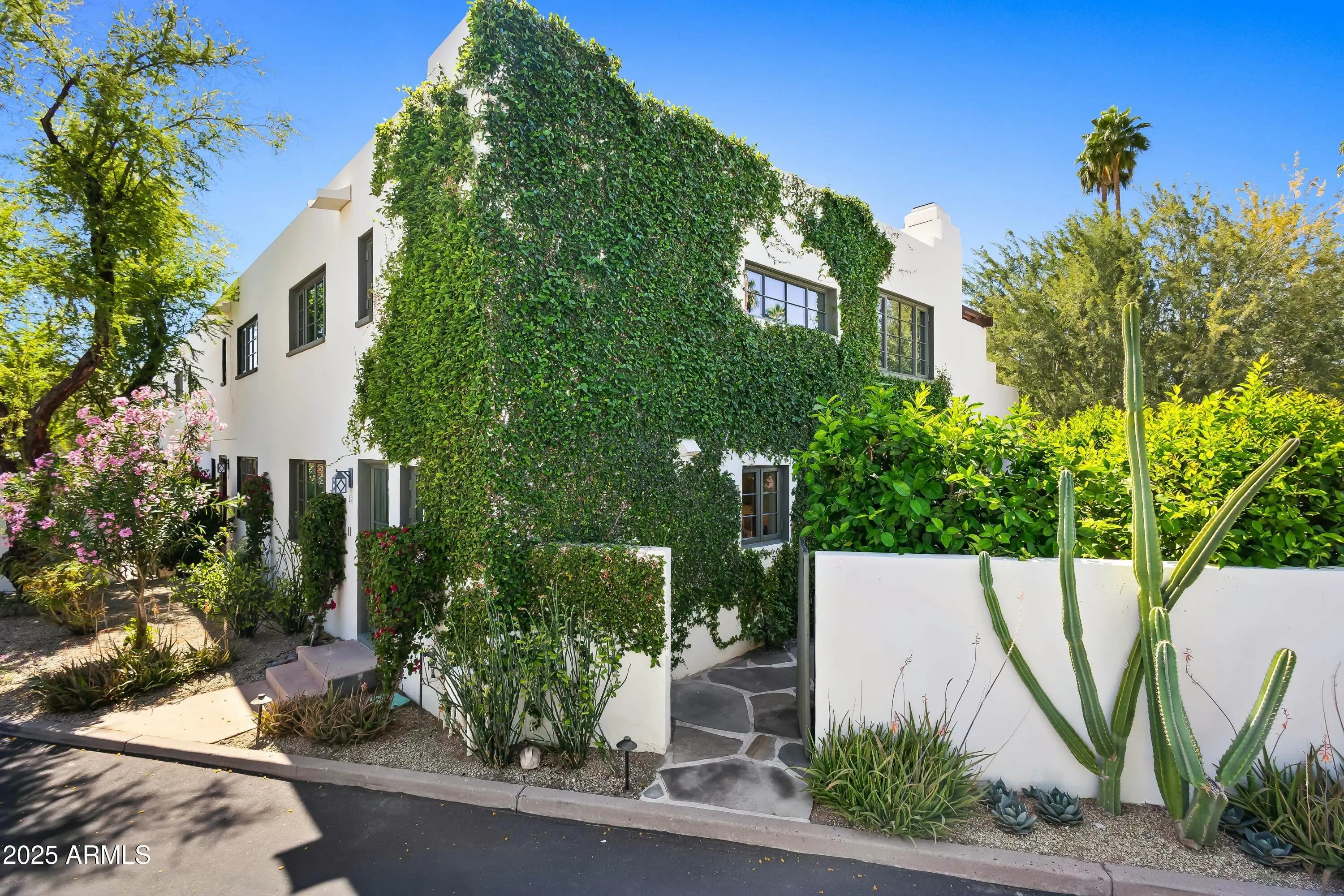 Photo of Listing #6914586