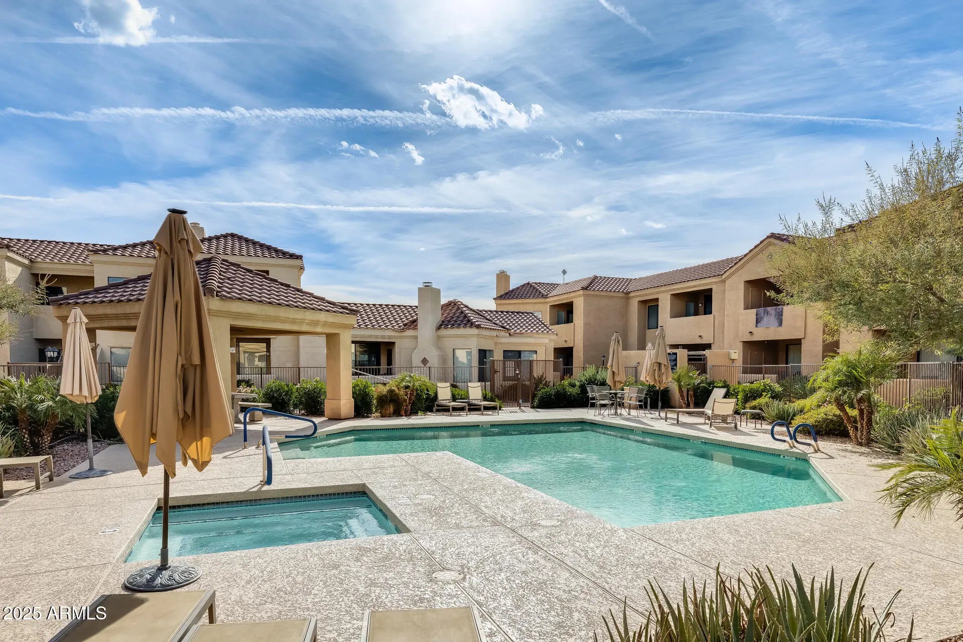 Photo of Listing #6949723