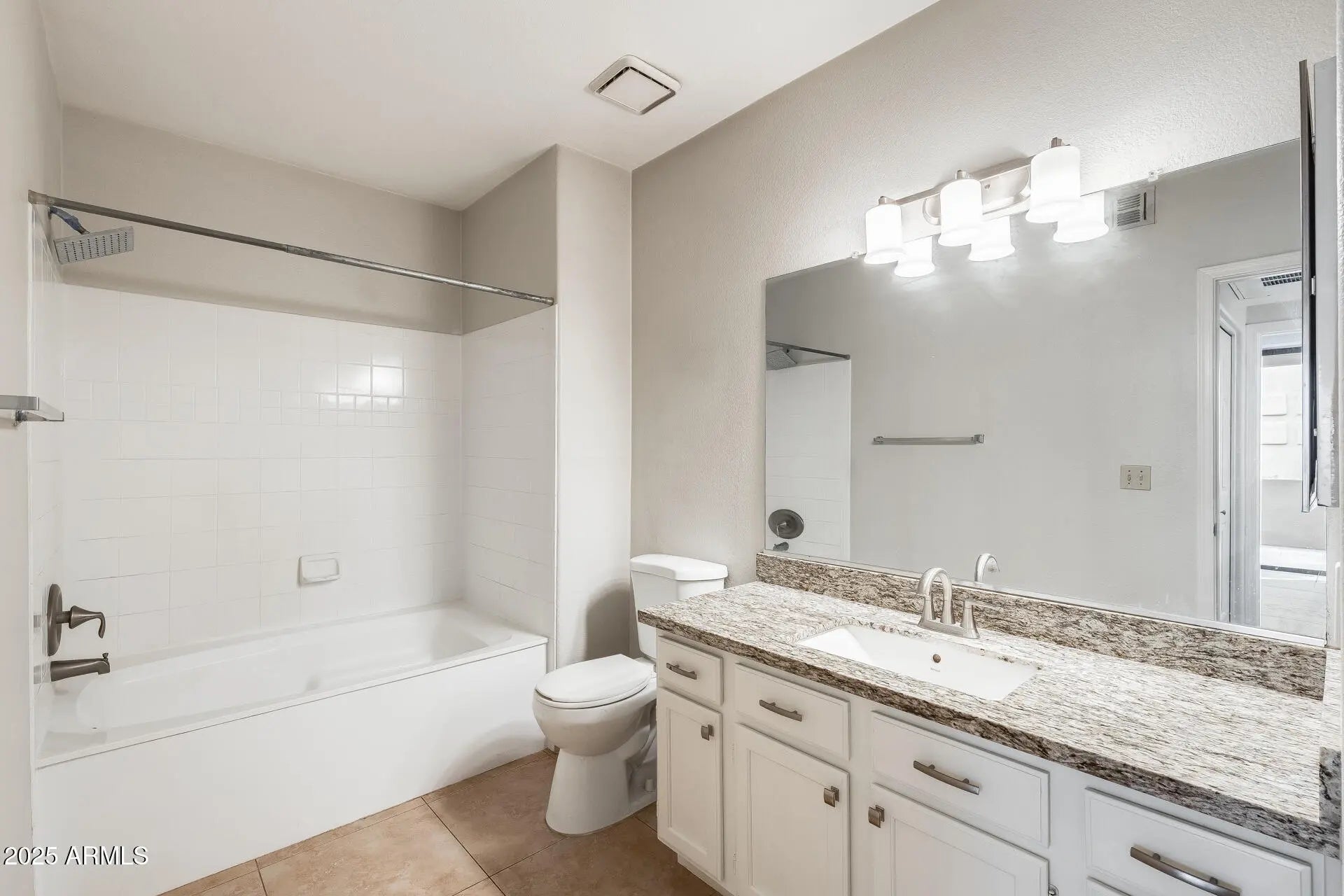 Photo of Listing #6949723