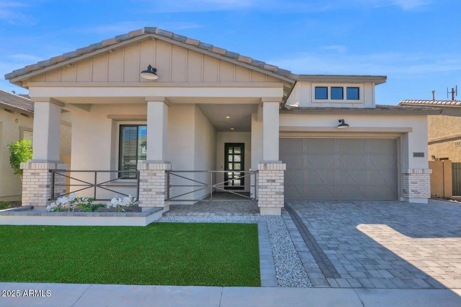 Photo of Listing #6931857