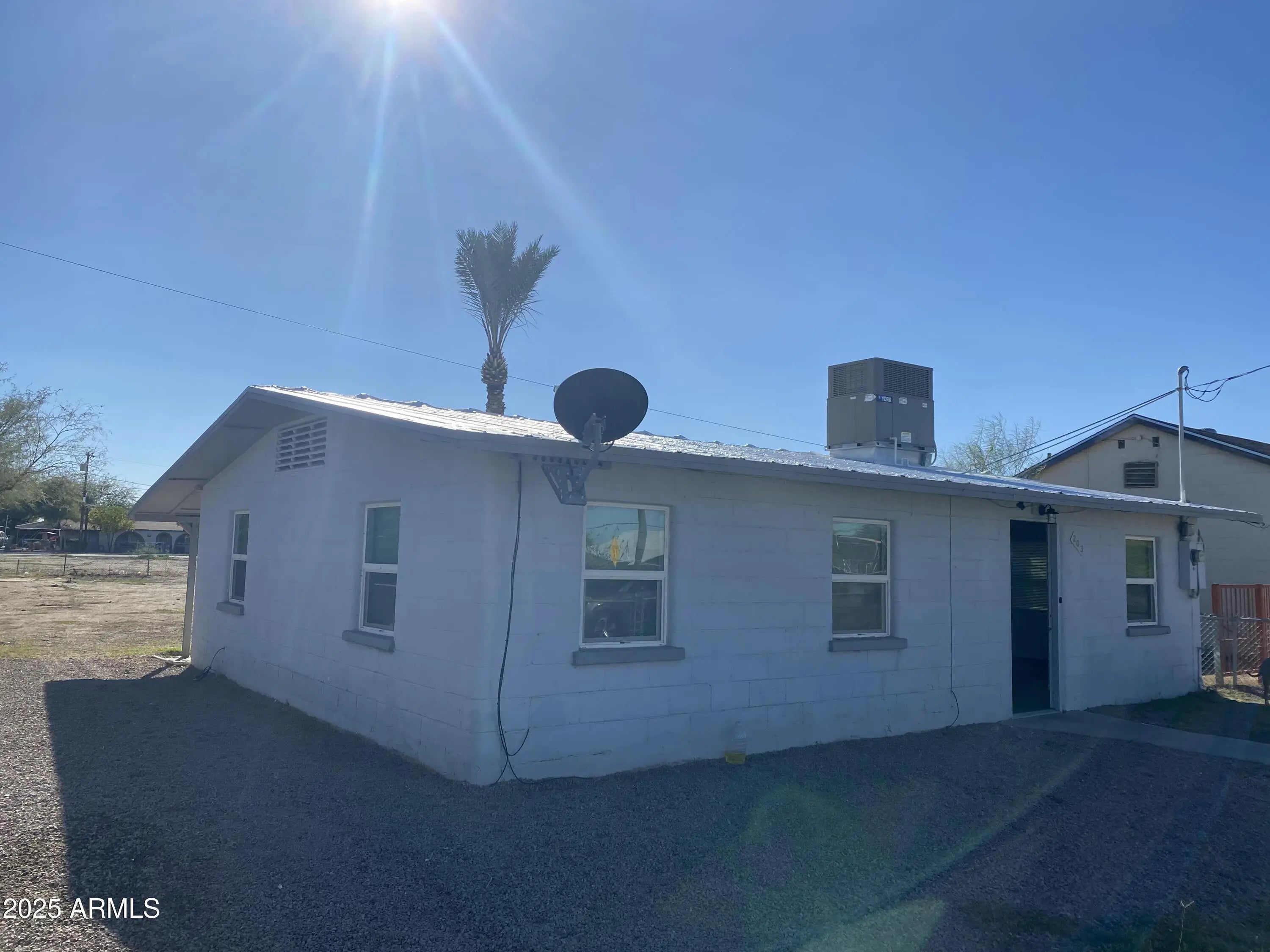 Photo of Listing #6913777