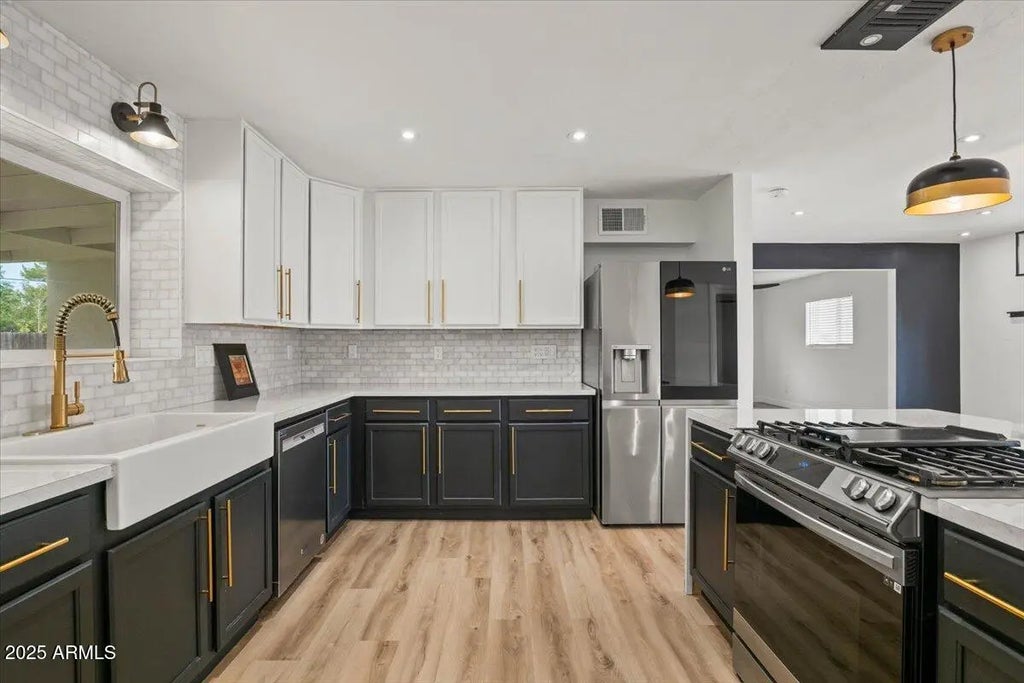 5237 E Windsor Avenue, Phoenix