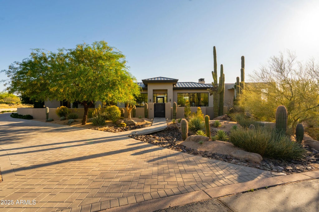 10040 E Happy Valley Road (unit 40), Scottsdale