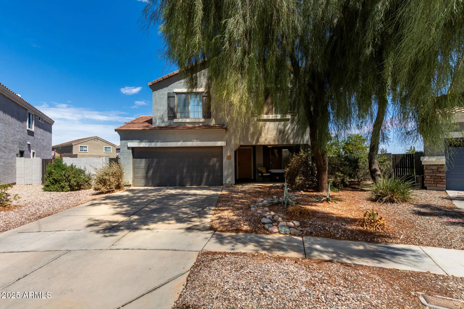 Photo of Listing #6914095