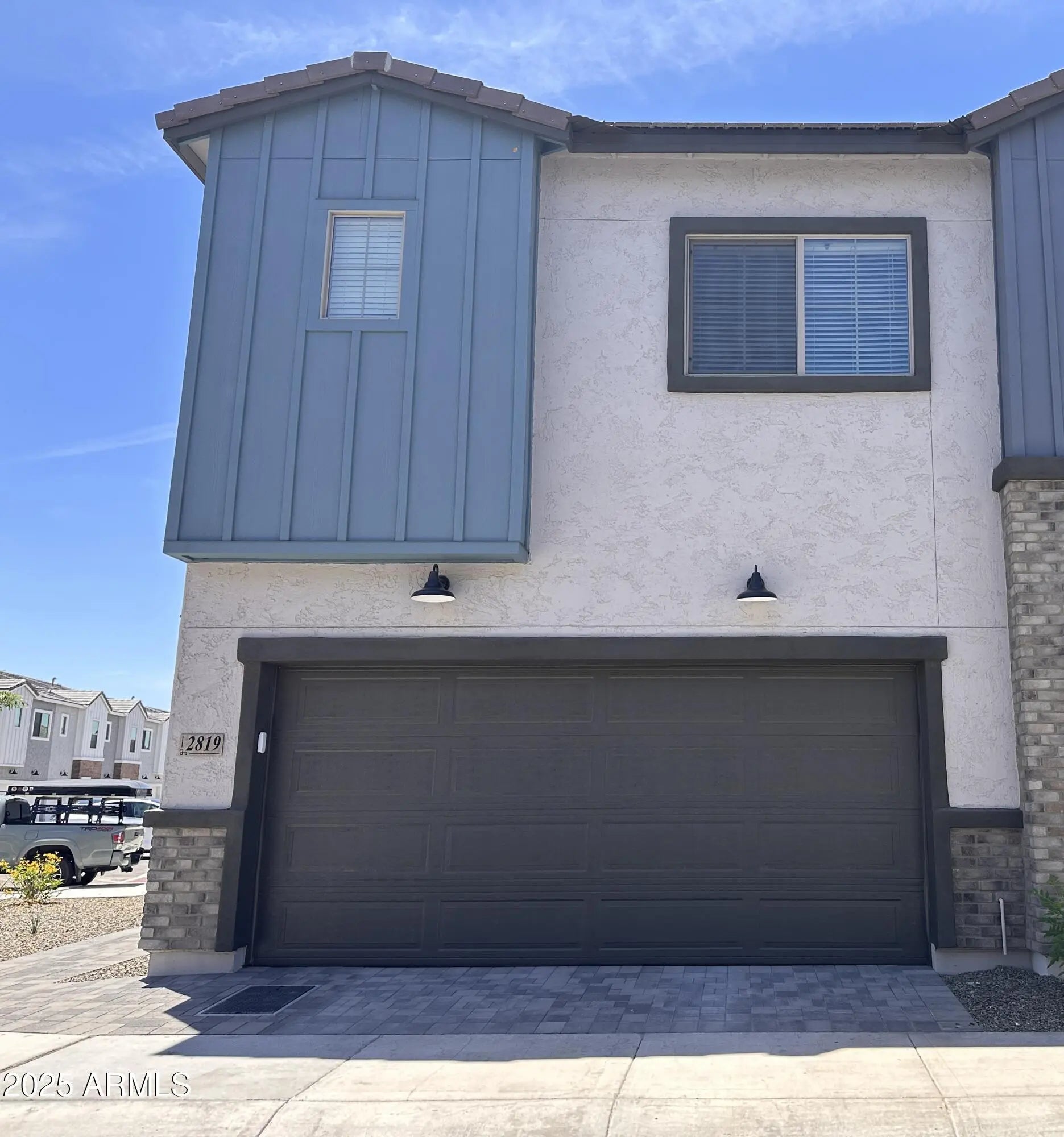 Photo of Listing #6914125