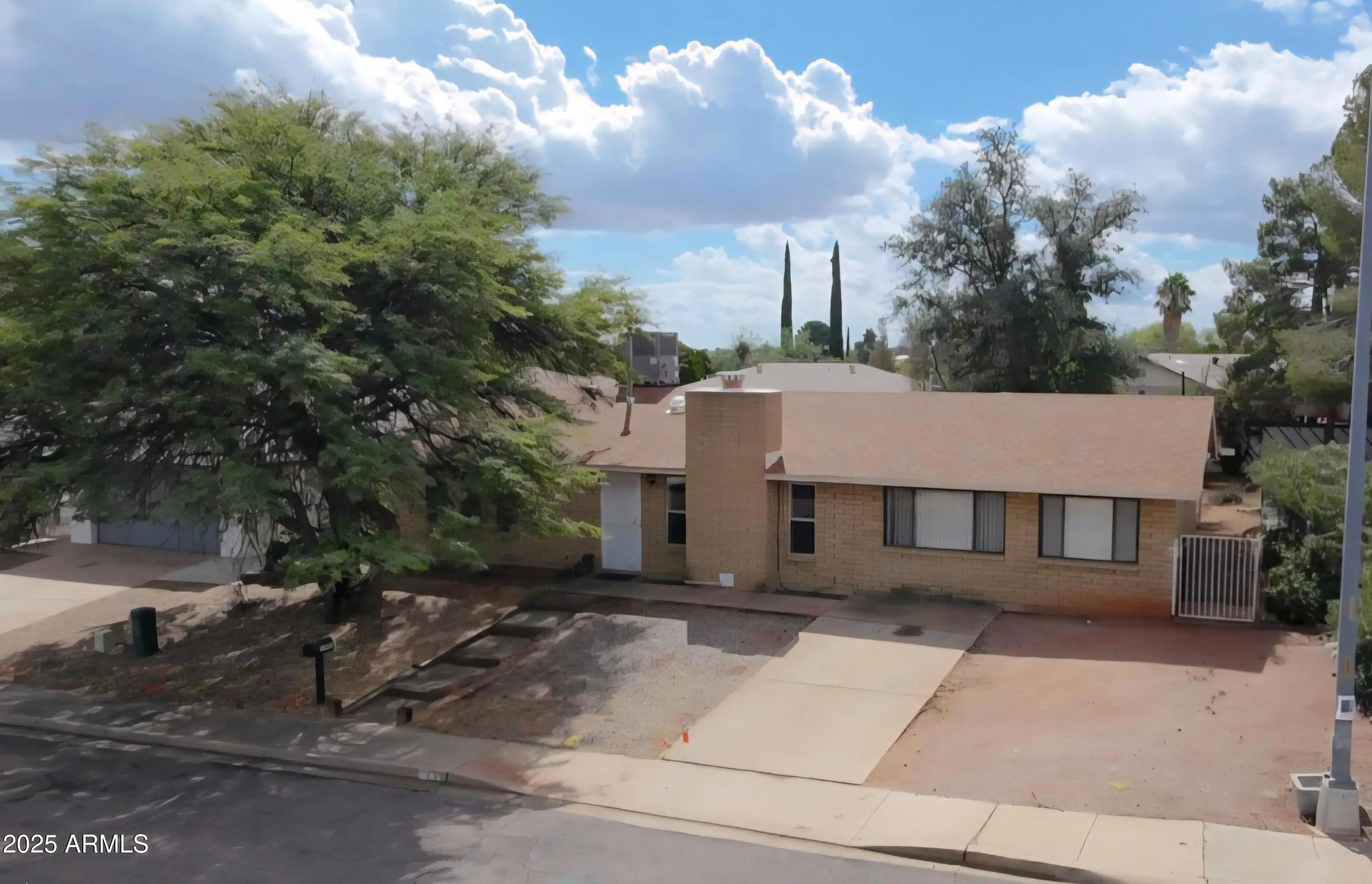 Photo of Listing #6914401