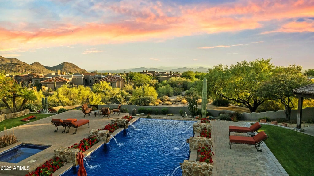 10124 E Whispering Wind Drive, Scottsdale