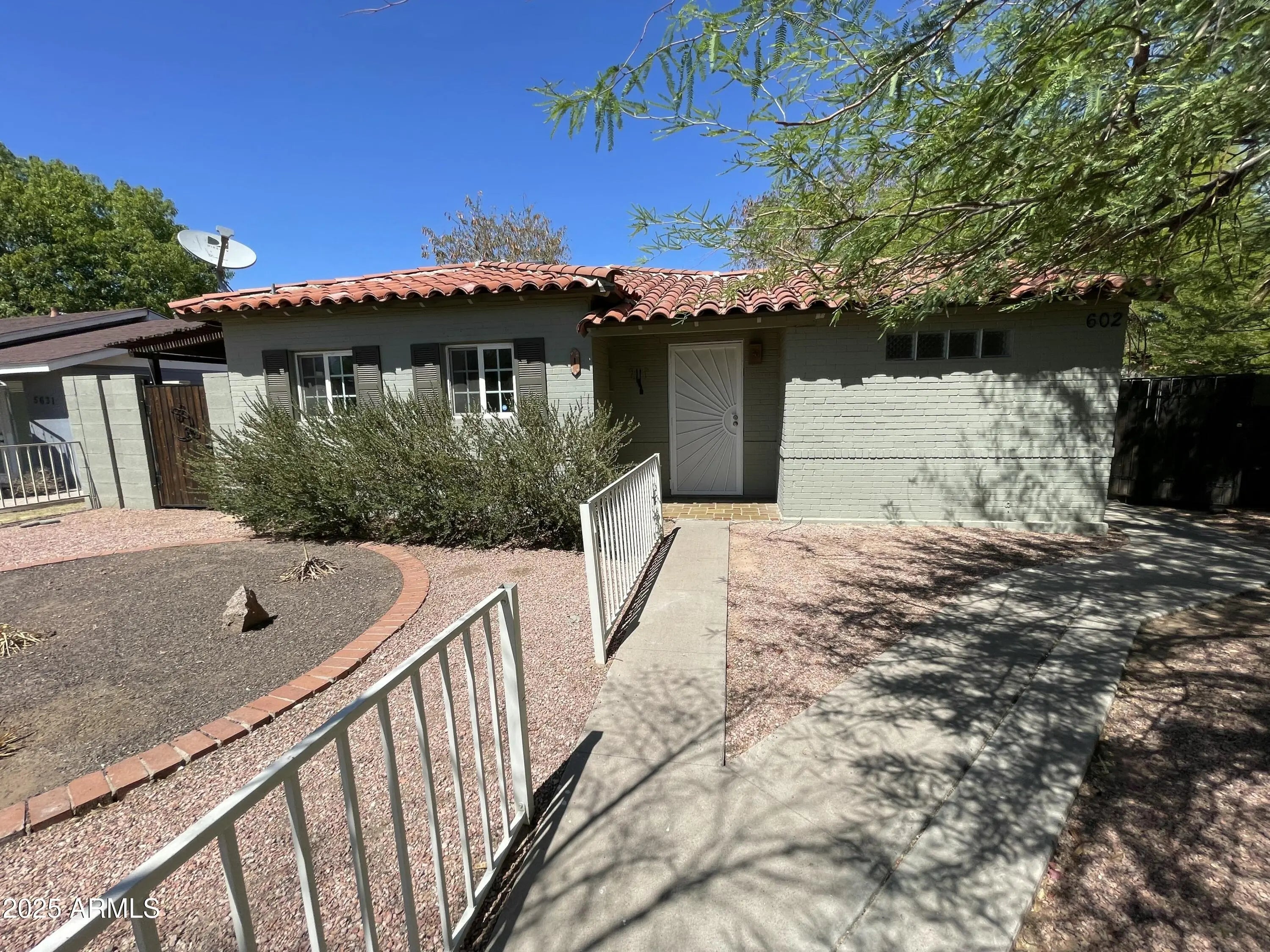 Photo of Listing #6914318