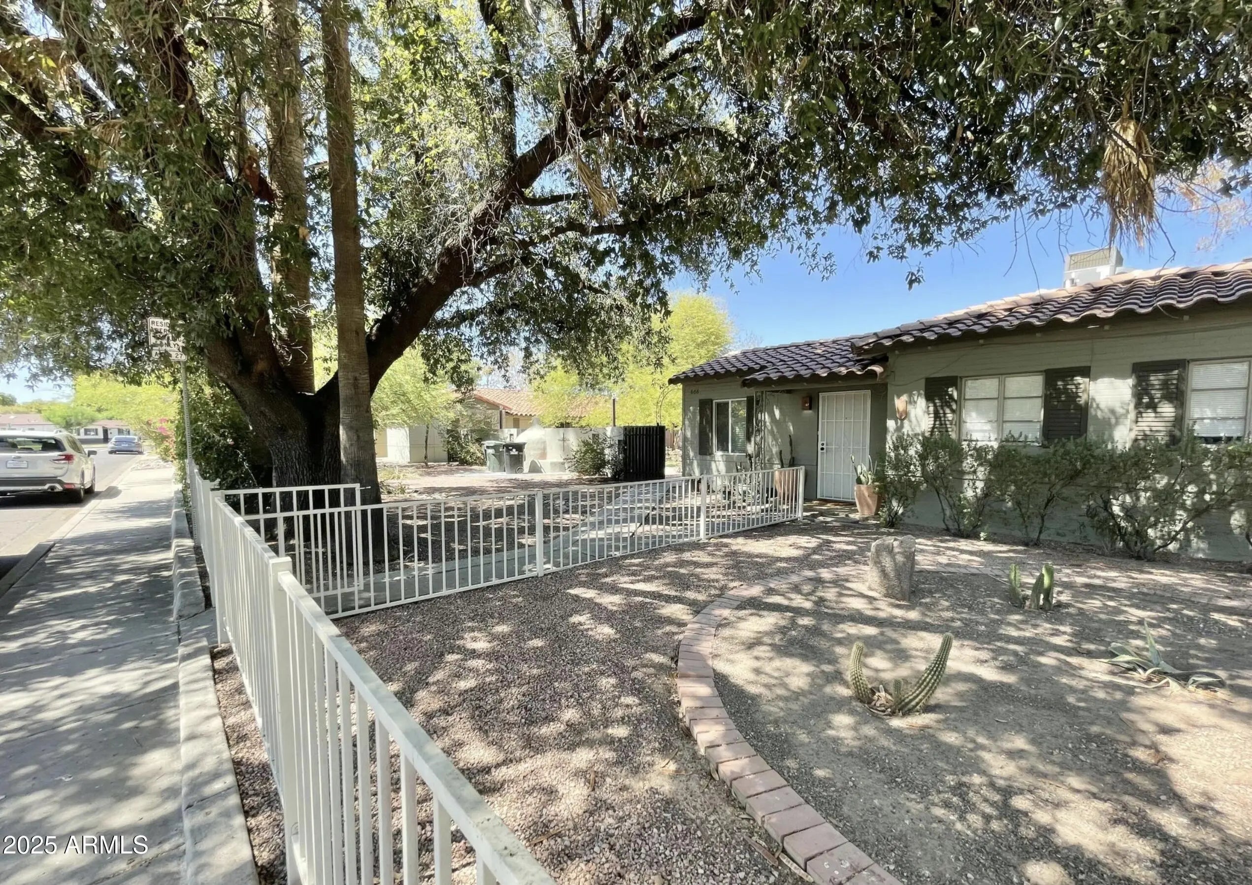 Photo of Listing #6914318