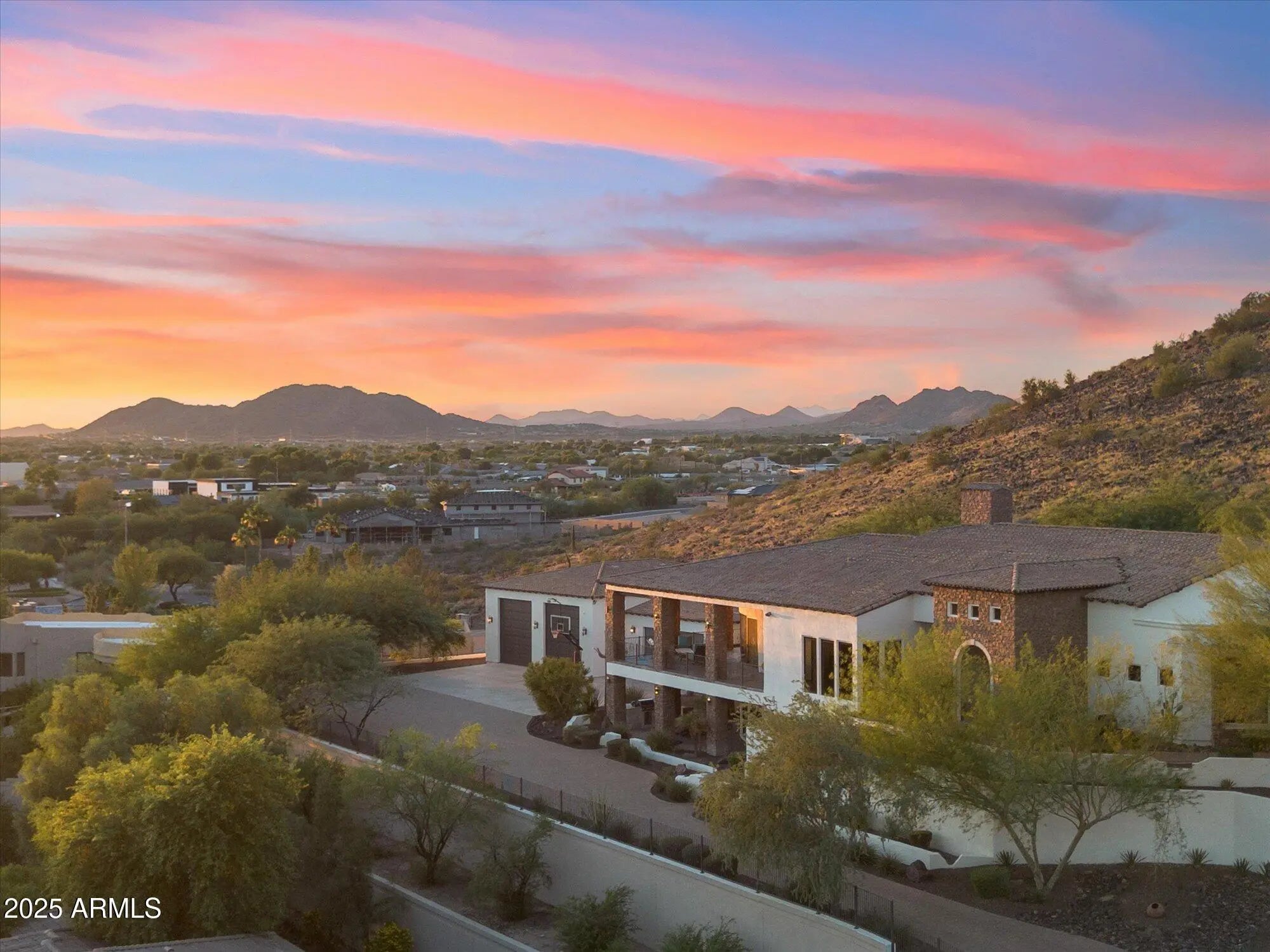 Photo of Listing #6943333