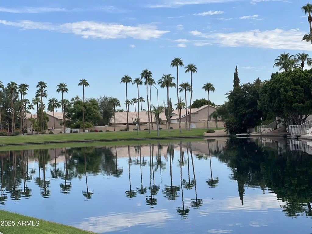 910 S Paradise Drive, Gilbert