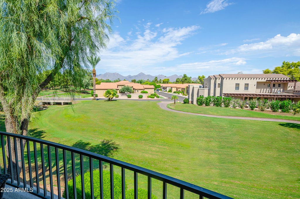 11000 N 77th Place (unit 2017), Scottsdale