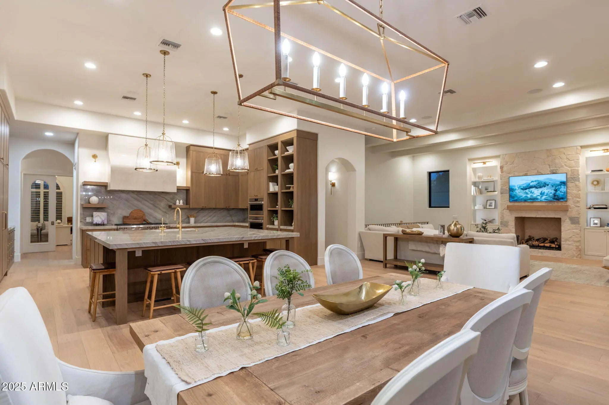 Photo of Listing #6914525