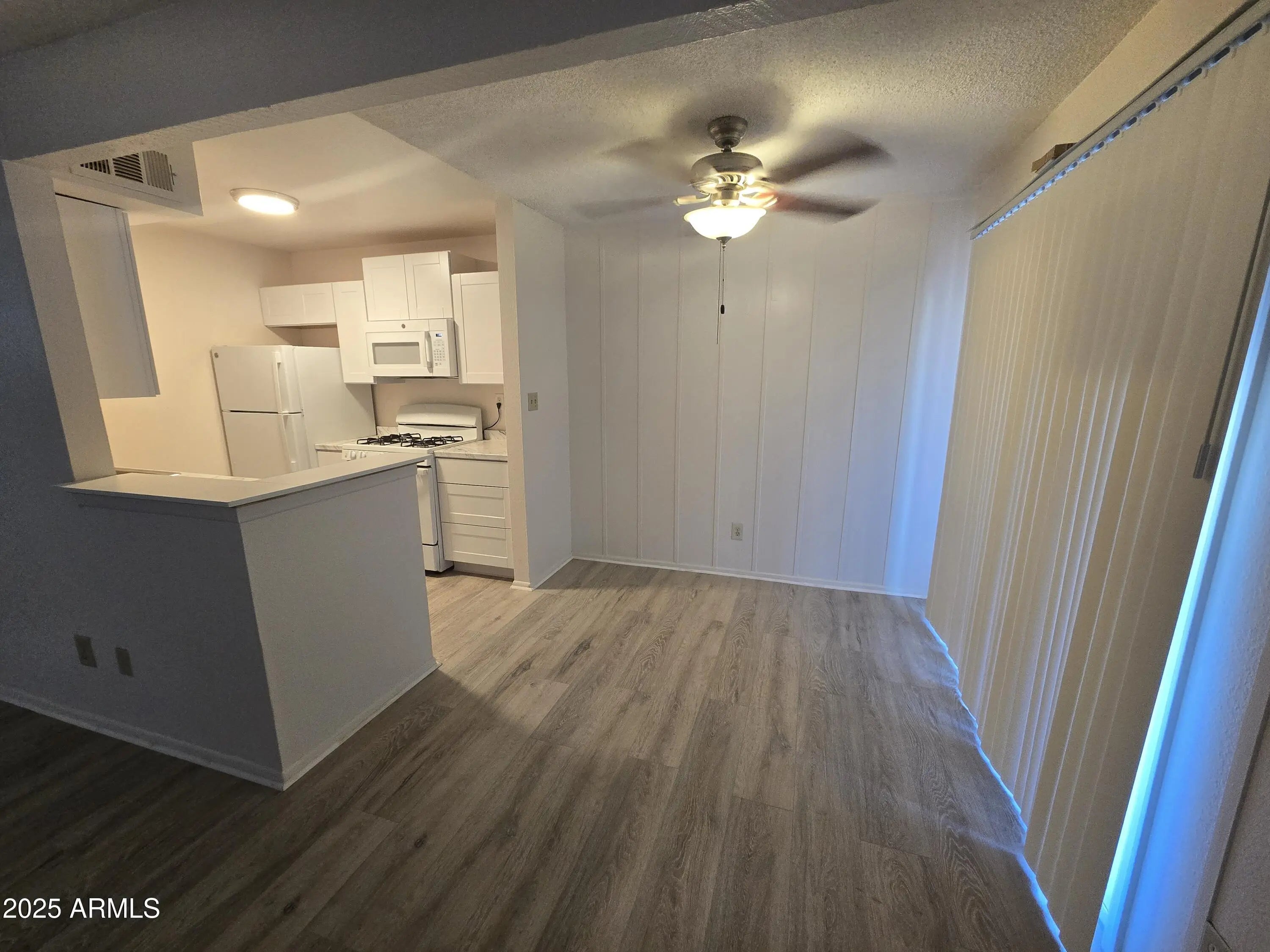 Photo of Listing #6917447