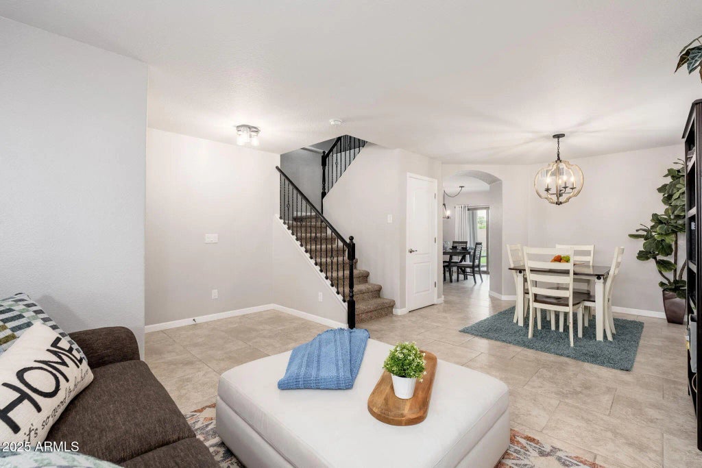 4660 E Torrey Pines Lane, Chandler