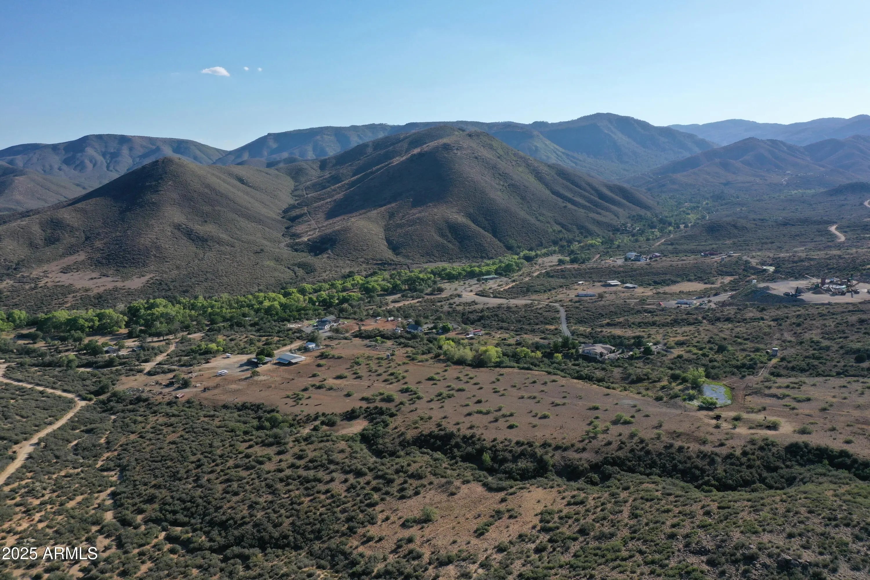 Photo of Listing #6915097