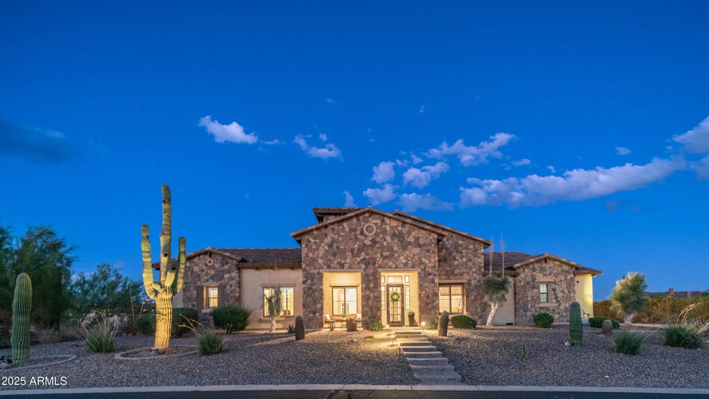 2255 N Hillridge, Mesa