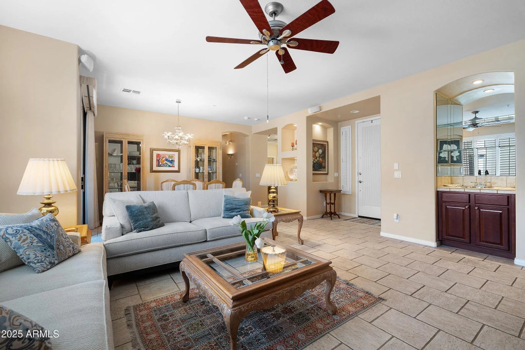 7445 E Eagle Crest Drive (unit 1143), Mesa