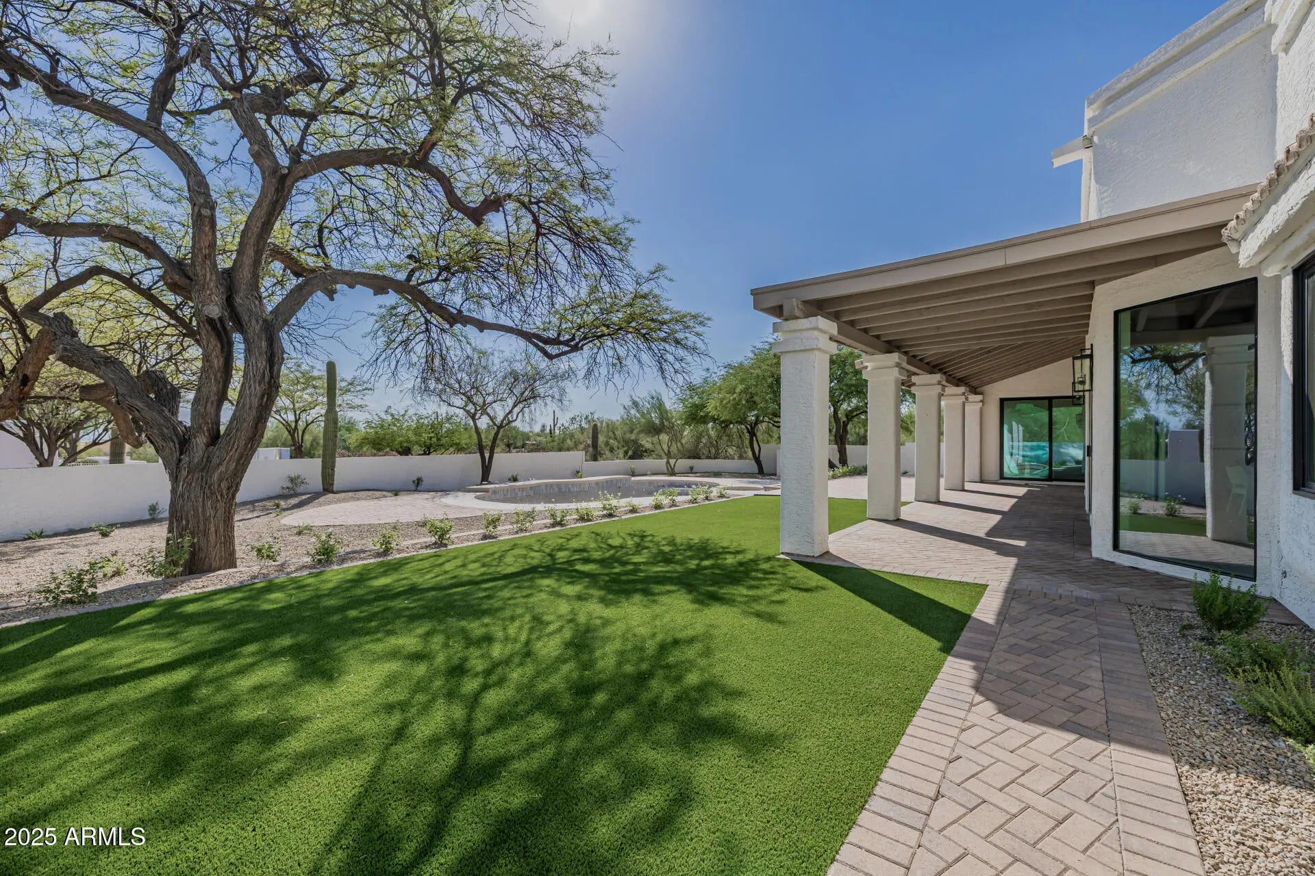 Photo of Listing #6915224