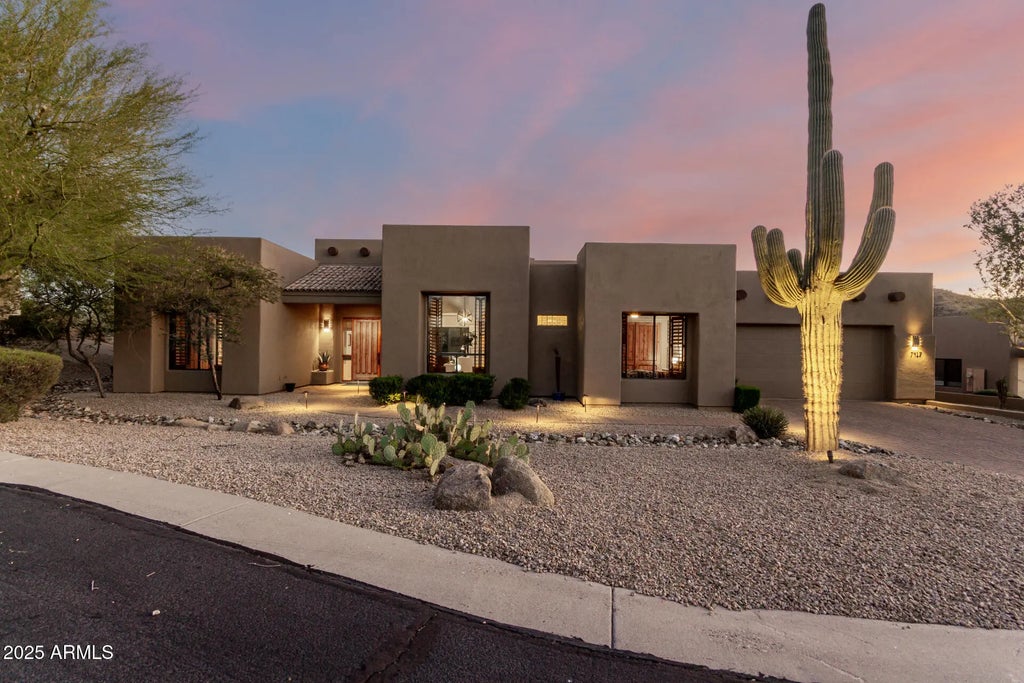 7417 E Sugarloaf Street, Mesa