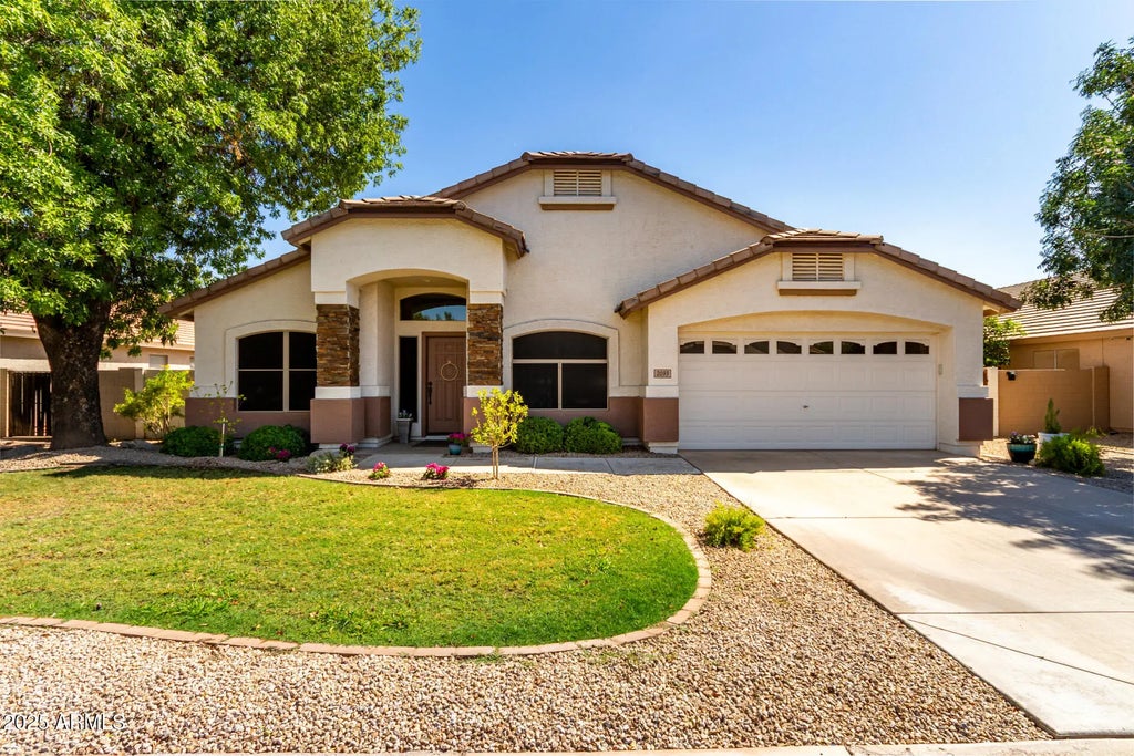 2093 E Rawhide Street, Gilbert