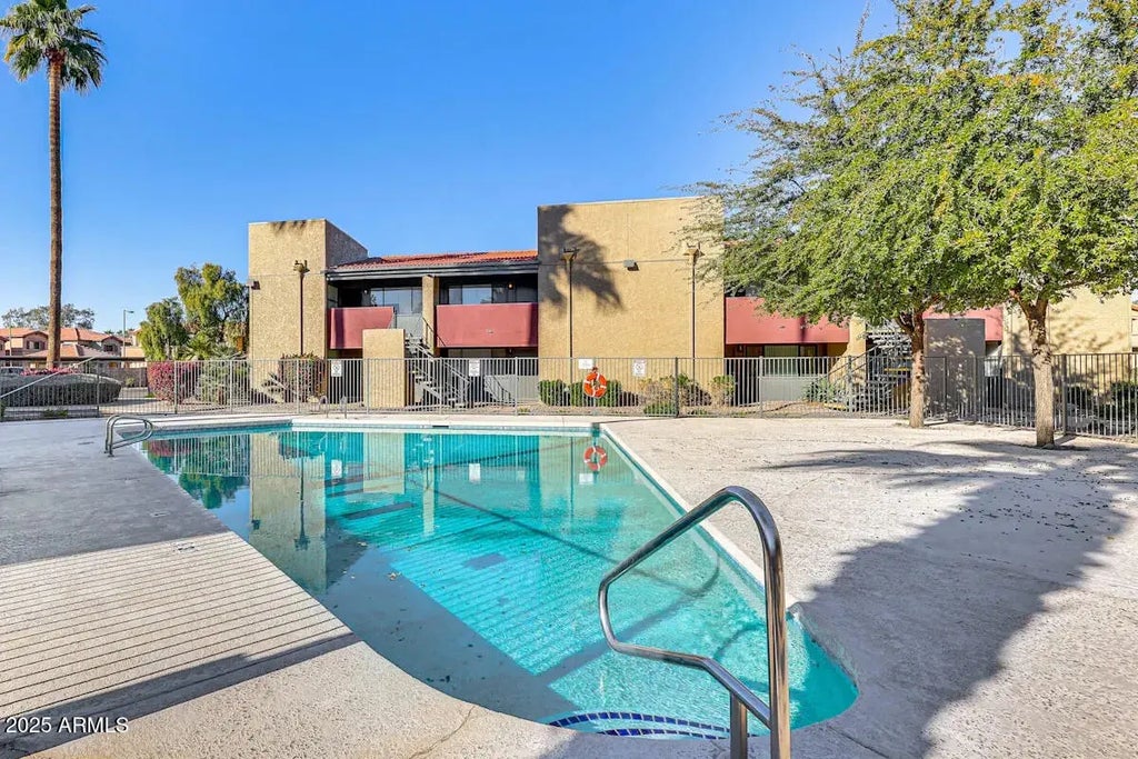 1730 W Emelita Avenue (unit 1032), Mesa