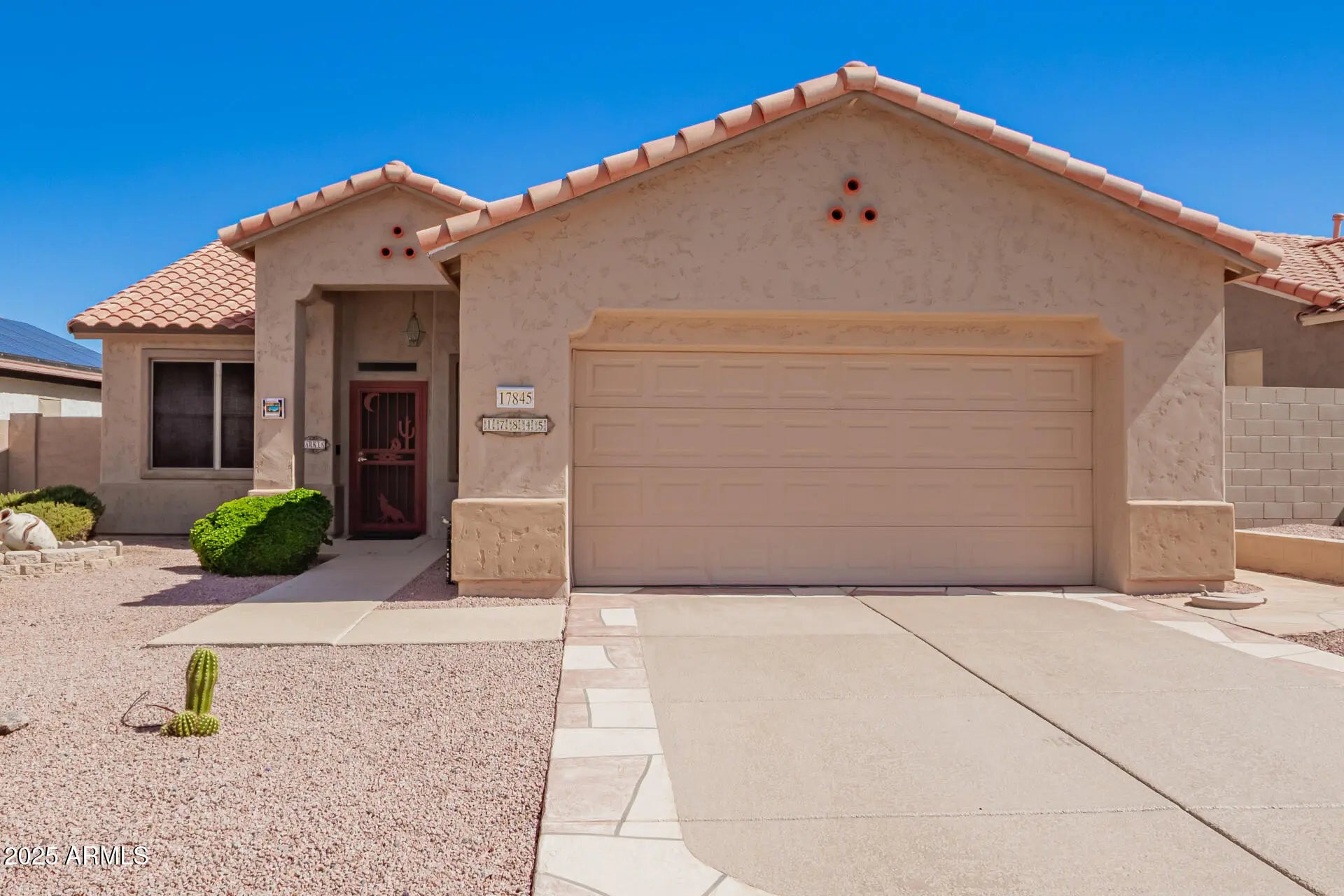 Photo of Listing #6914942