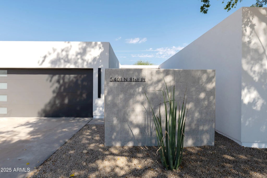 5401 N 81st Place, Scottsdale