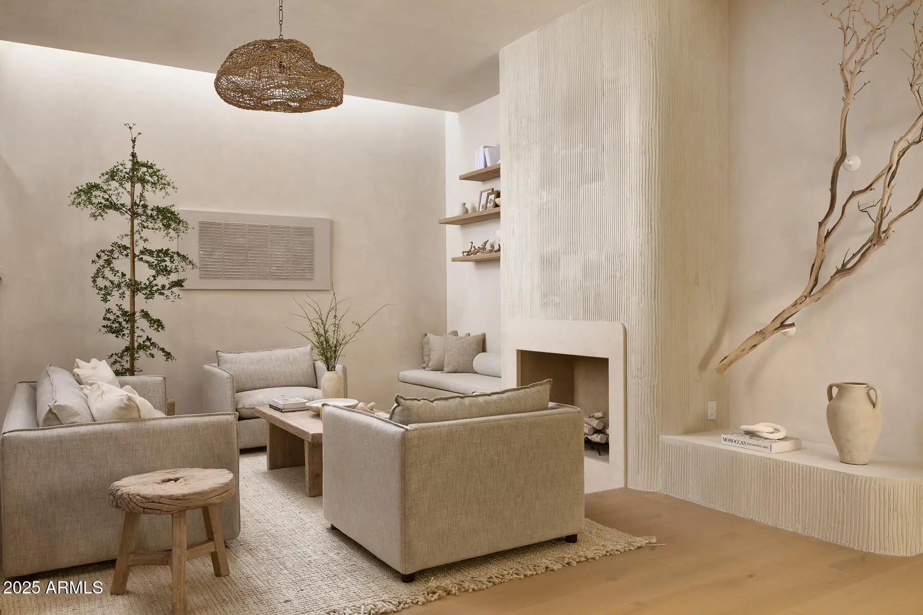 Photo of Listing #6915428