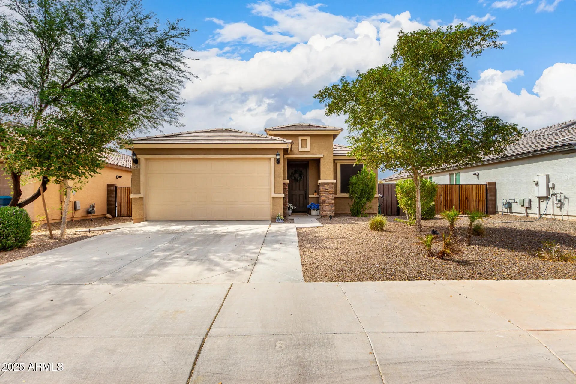 Photo of Listing #6916460