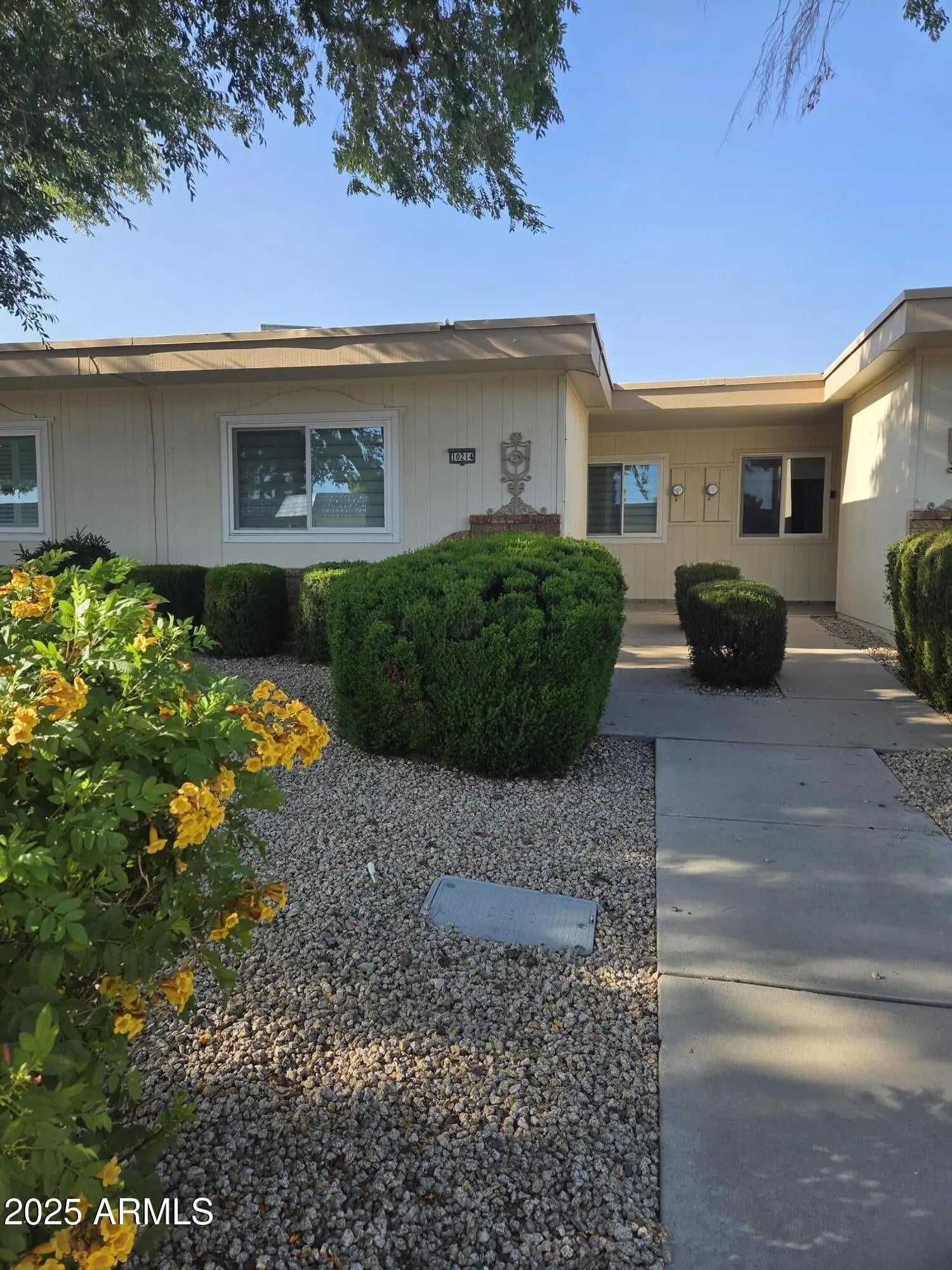 Photo of Listing #6915106