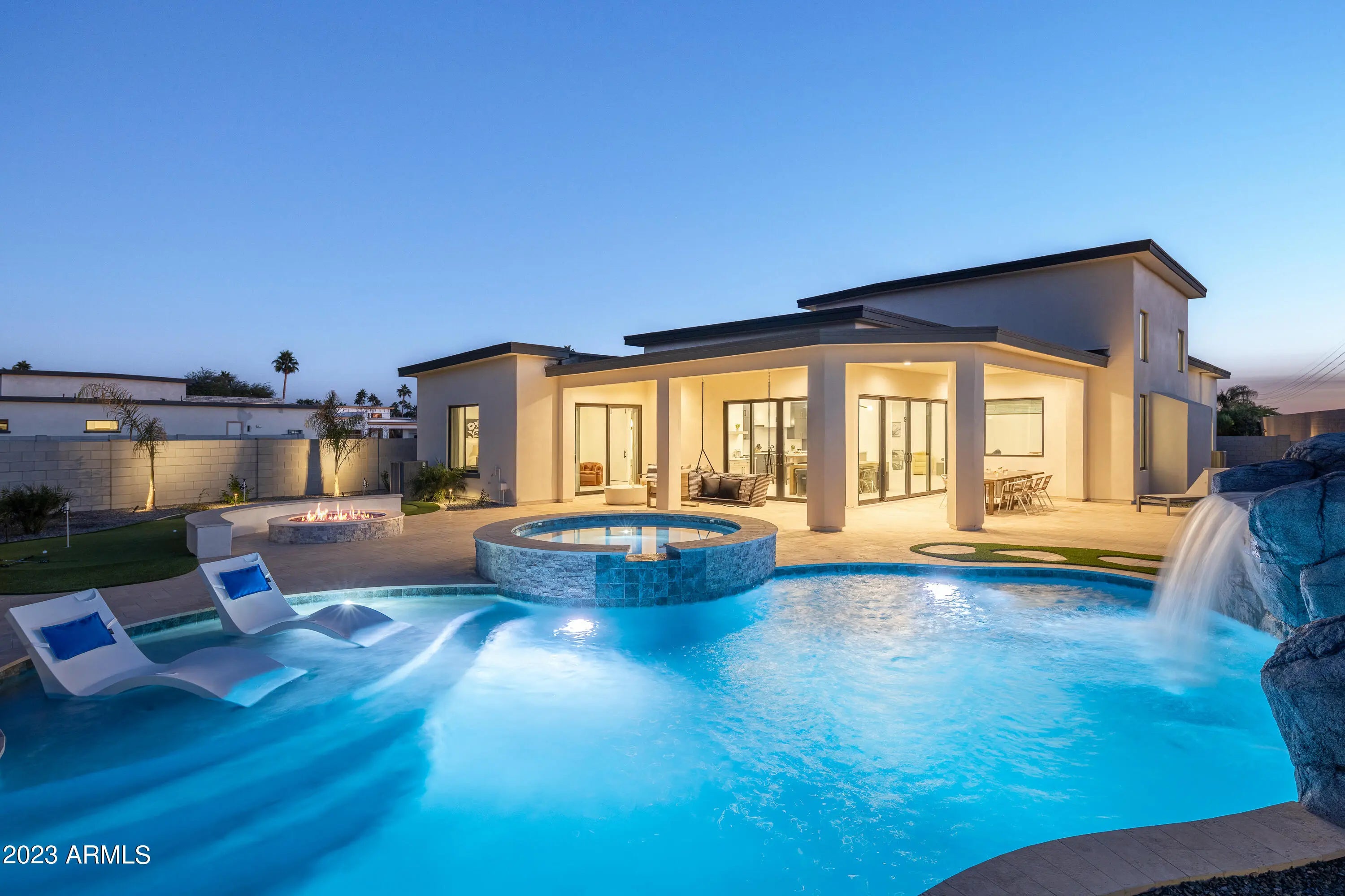 Photo of Listing #6915146