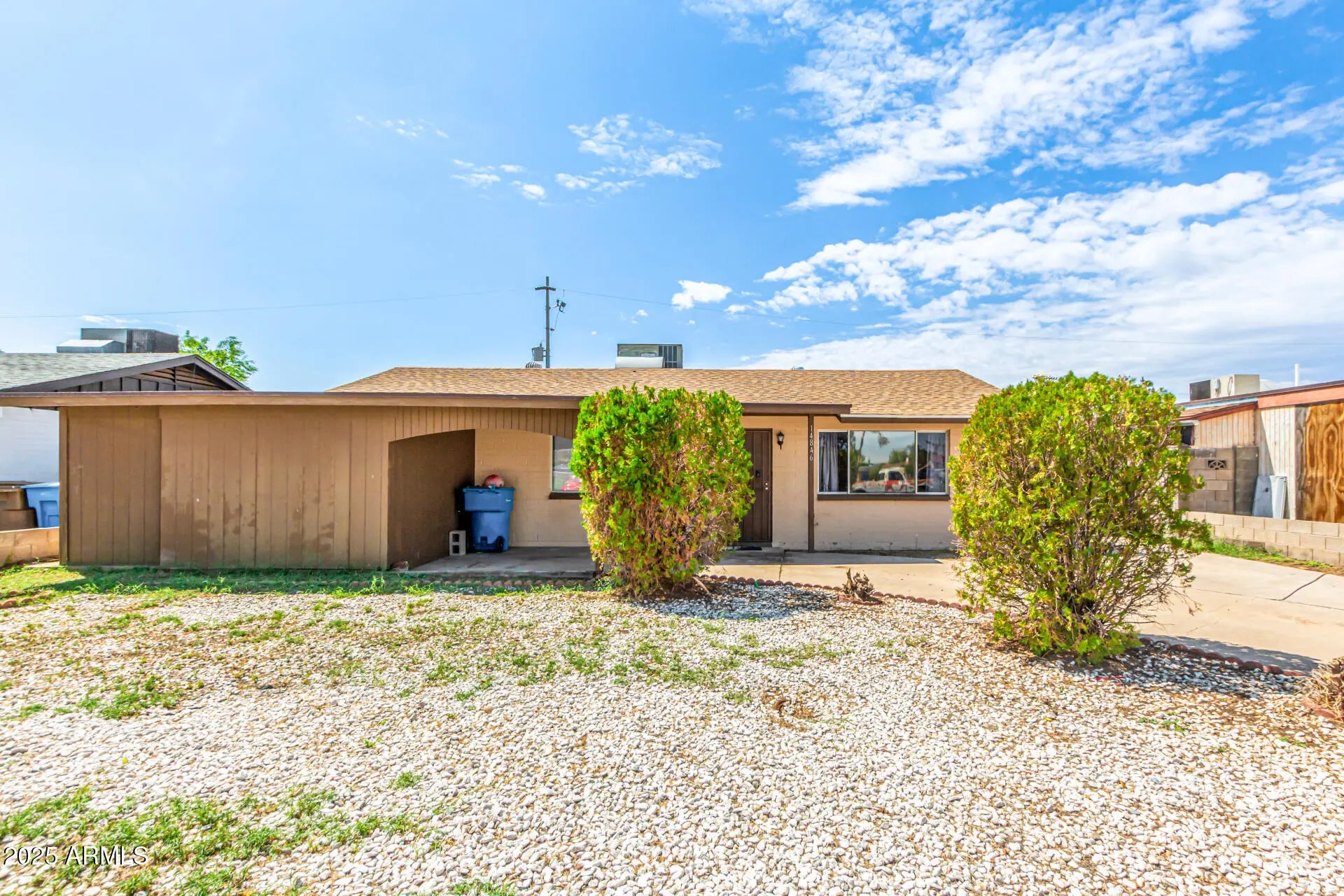 Photo of Listing #6916453