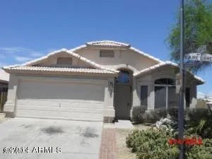 Photo of Listing #6915315