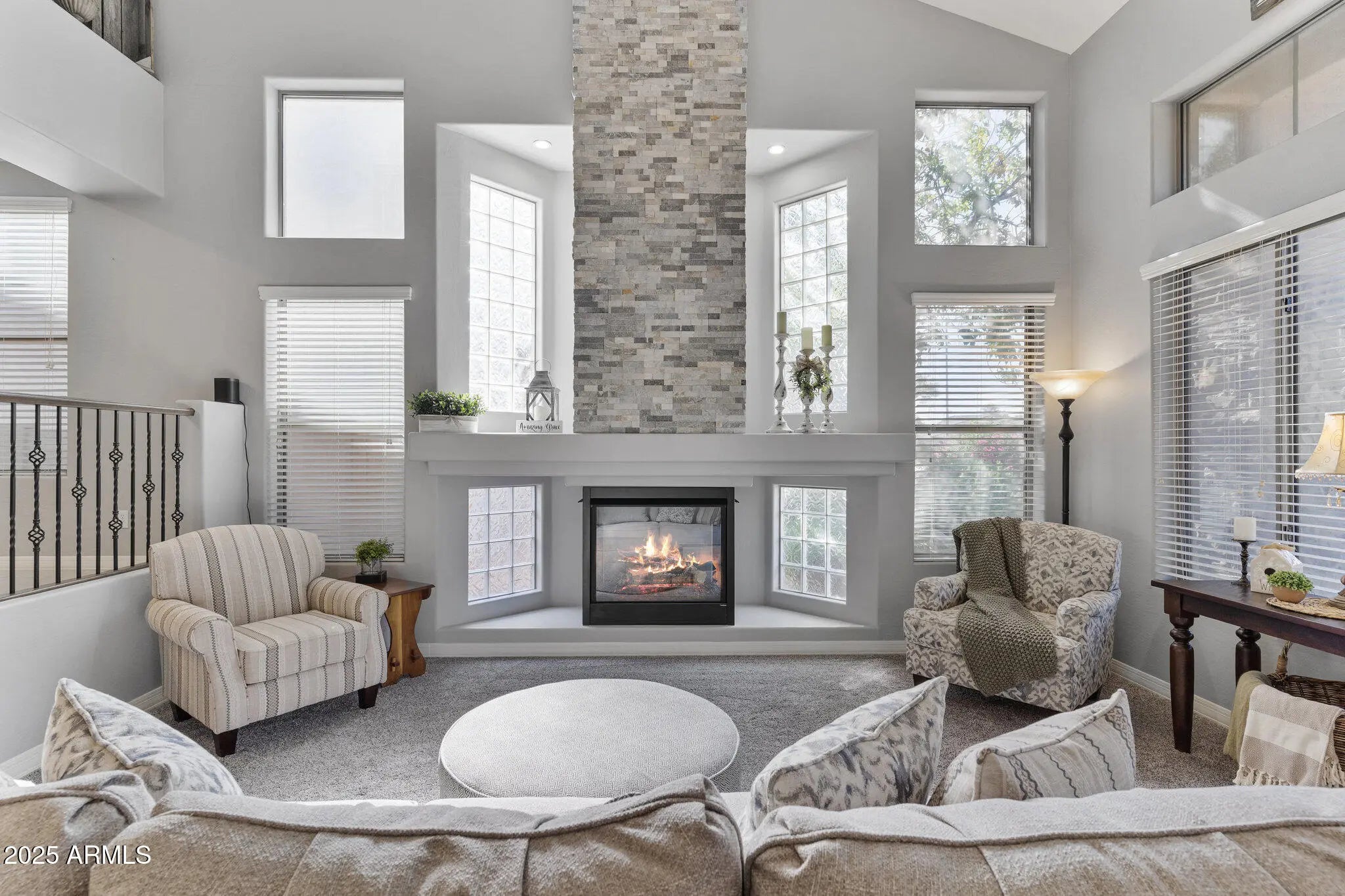 Photo of Listing #6915779