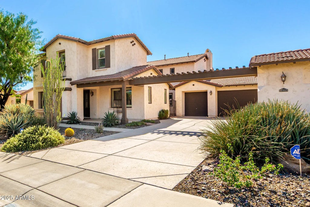 12515 W Red Hawk Drive, Peoria
