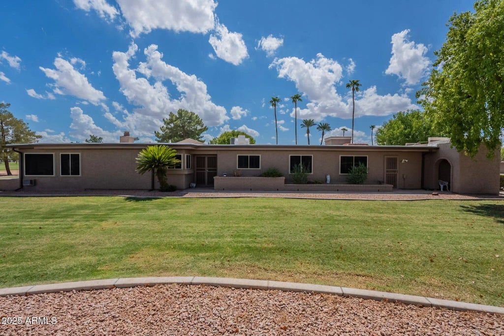 25223 S Berry Brook Drive, Sun Lakes