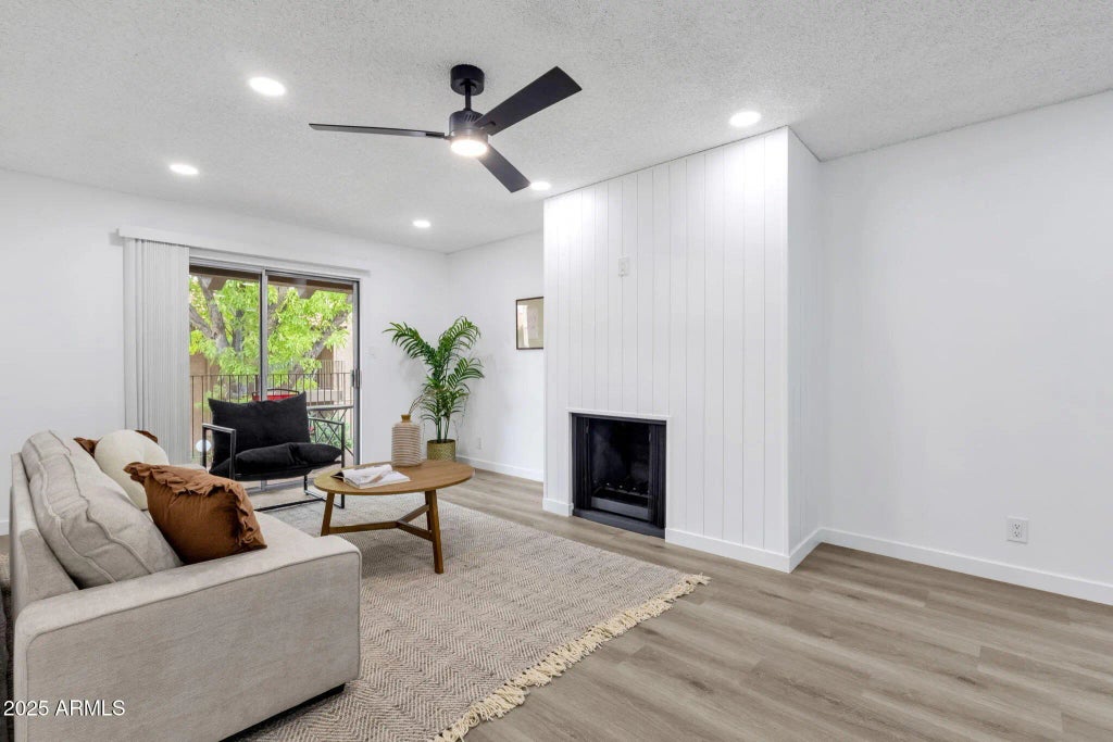 5525 E Thomas Road (unit M9), Phoenix
