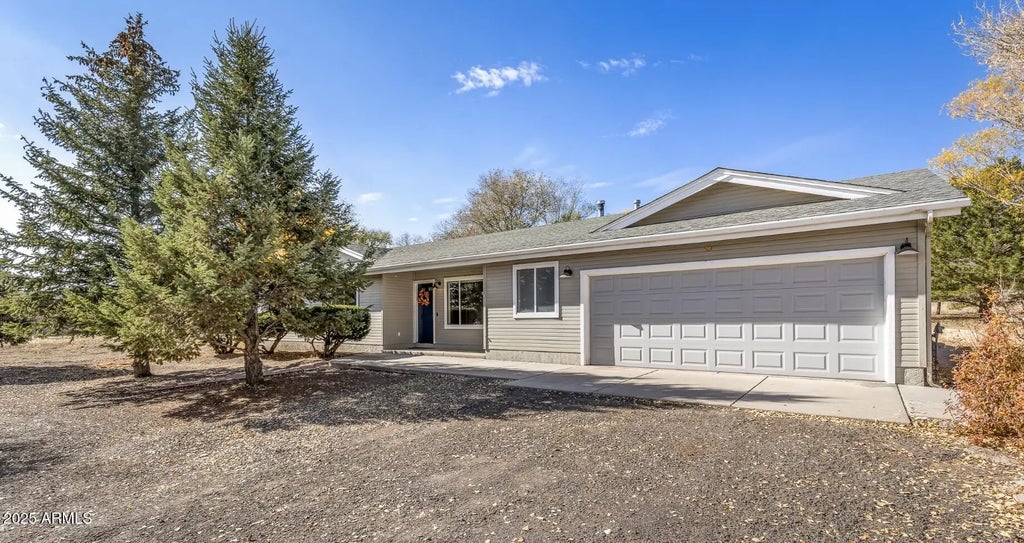12580 John Wayne Boulevard, Flagstaff