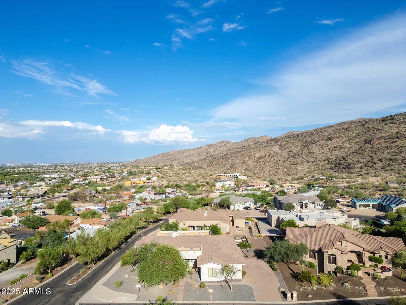 Photo of Listing #6917916