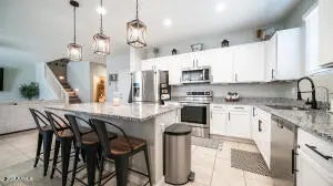 Photo of Listing #6926884