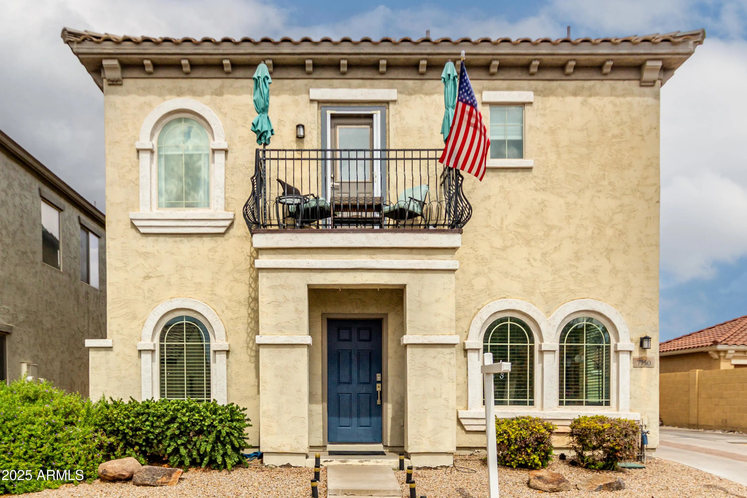 Photo of Listing #6925807