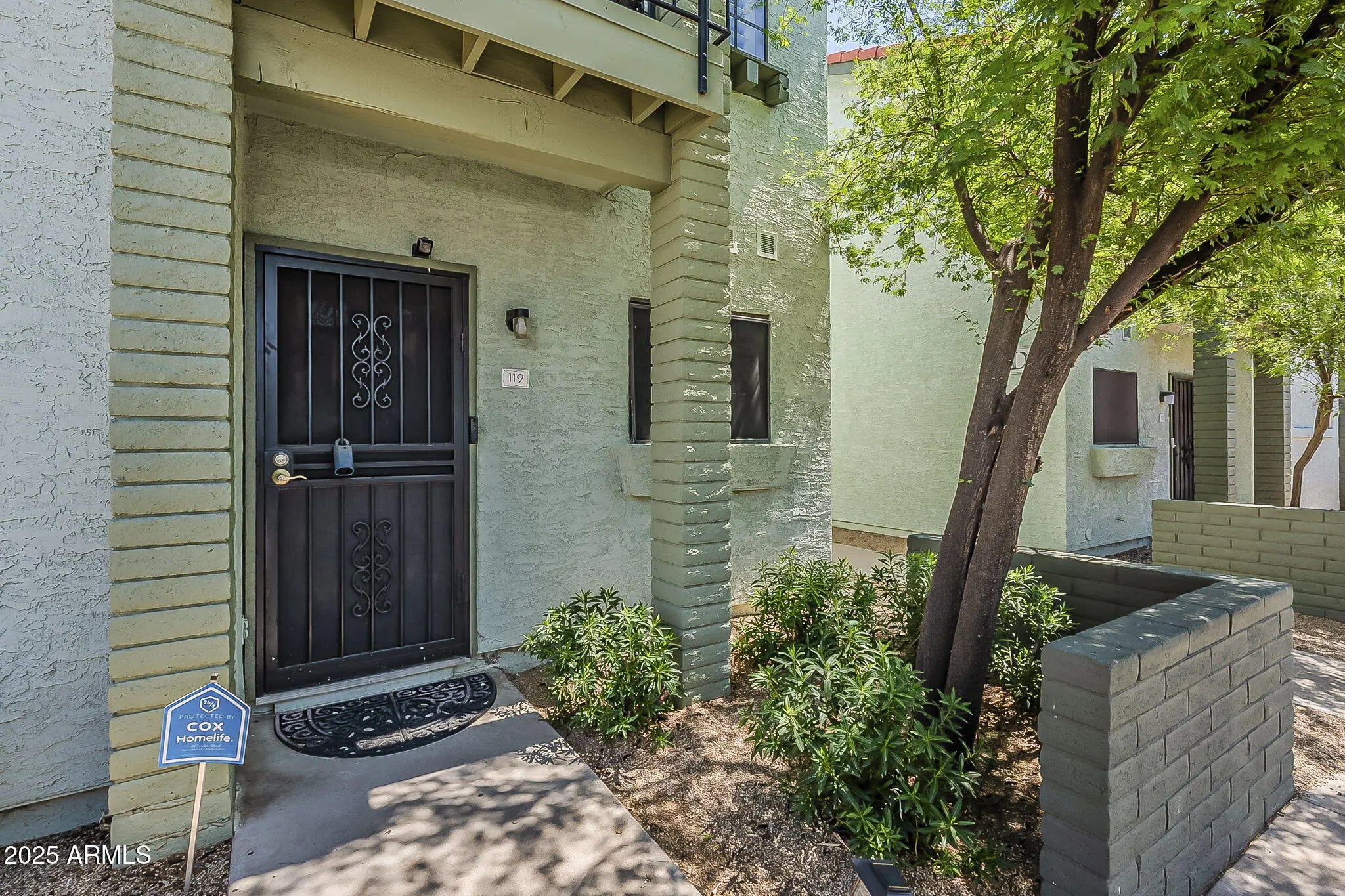 Photo of Listing #6916000