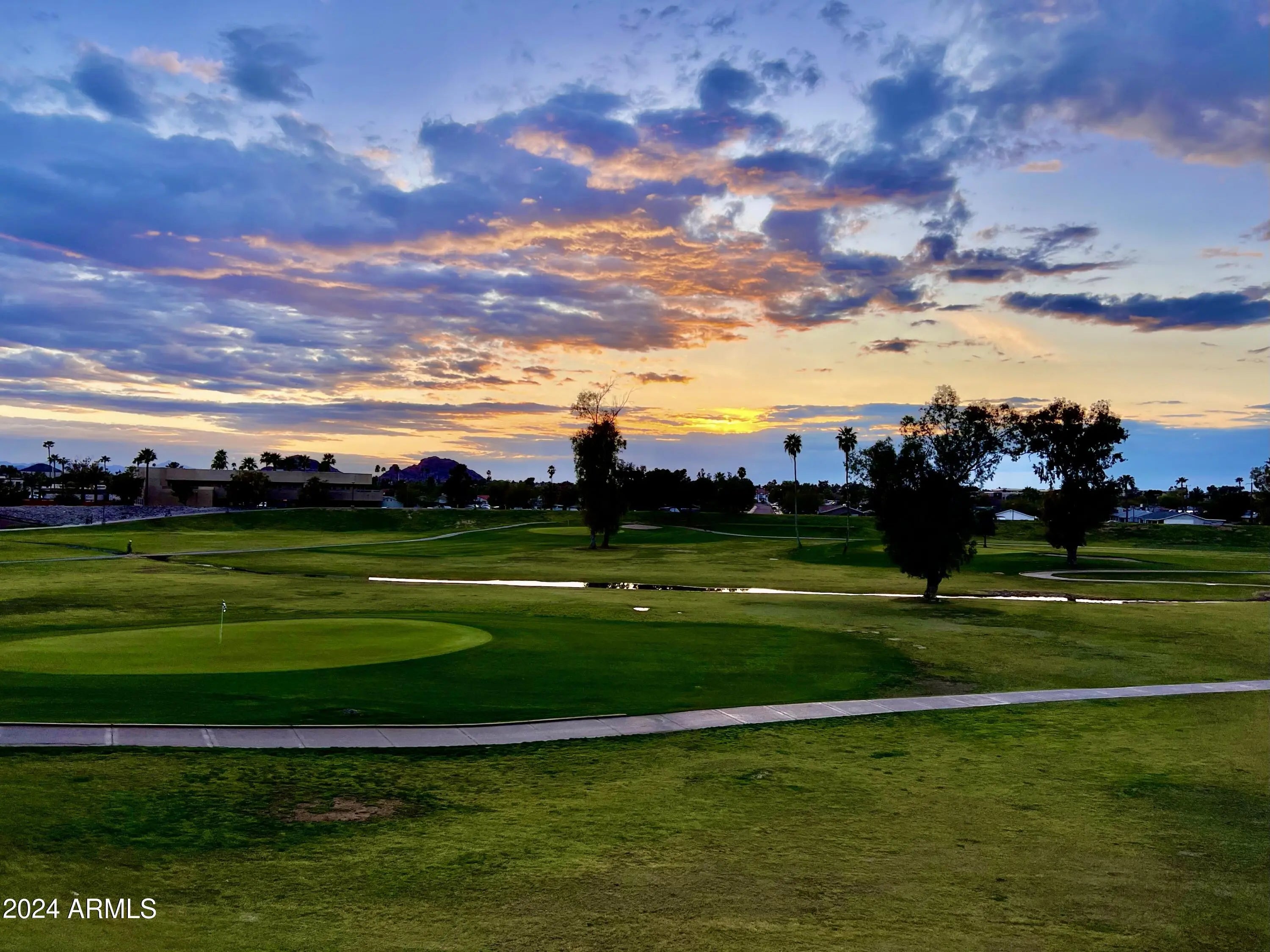 Photo of Listing #6916829