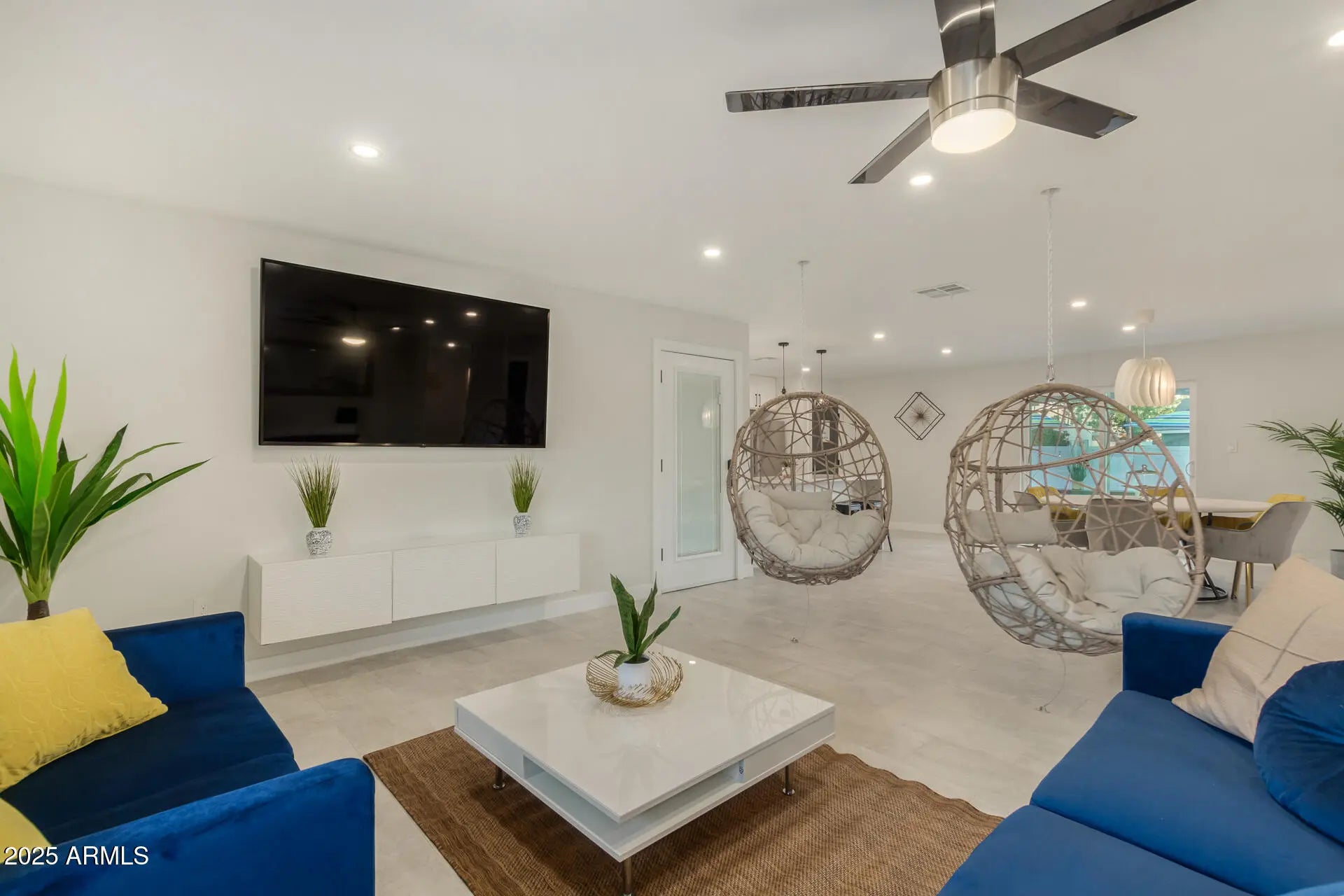 Photo of Listing #6915971