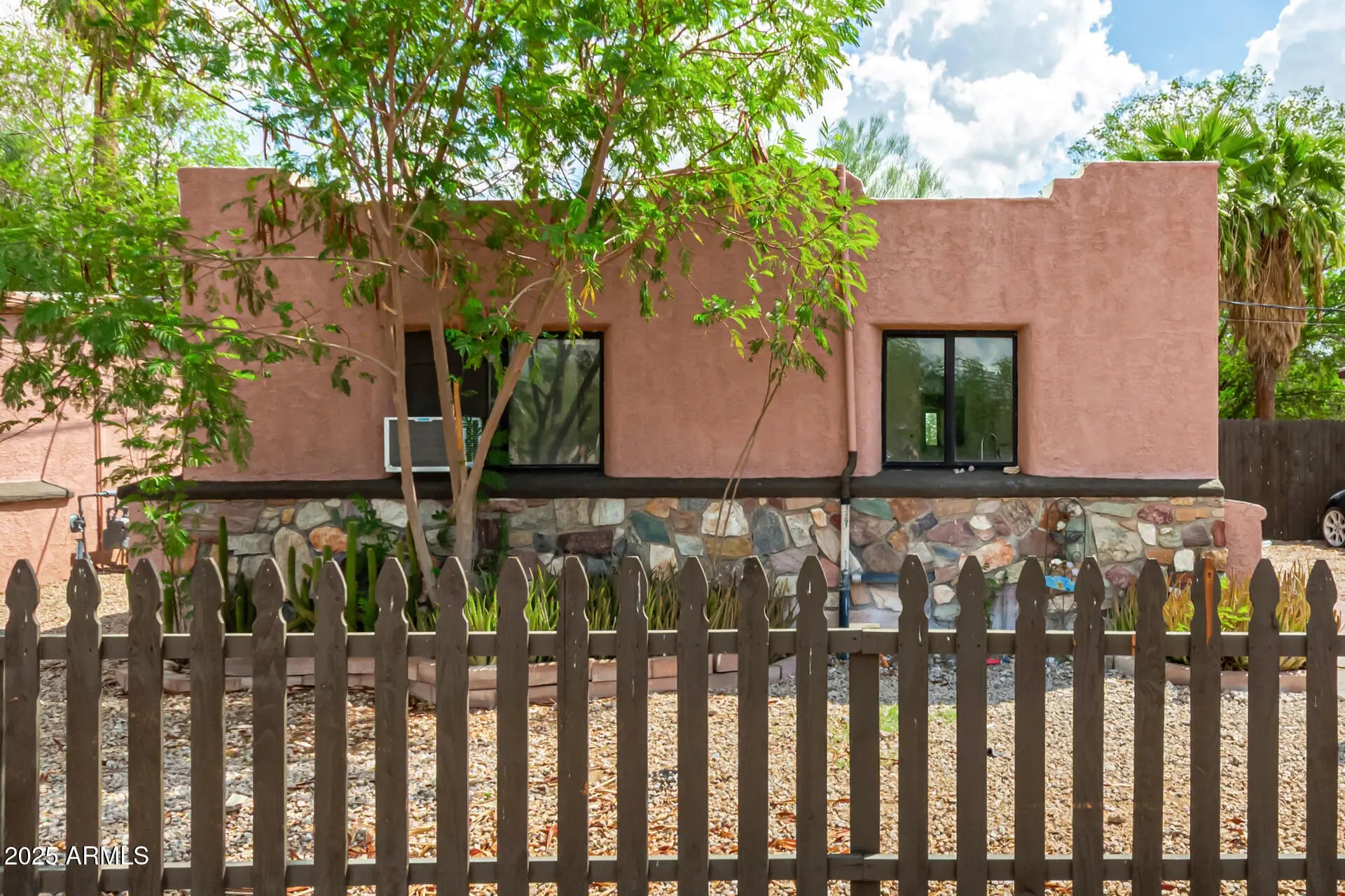 Photo of Listing #6919976